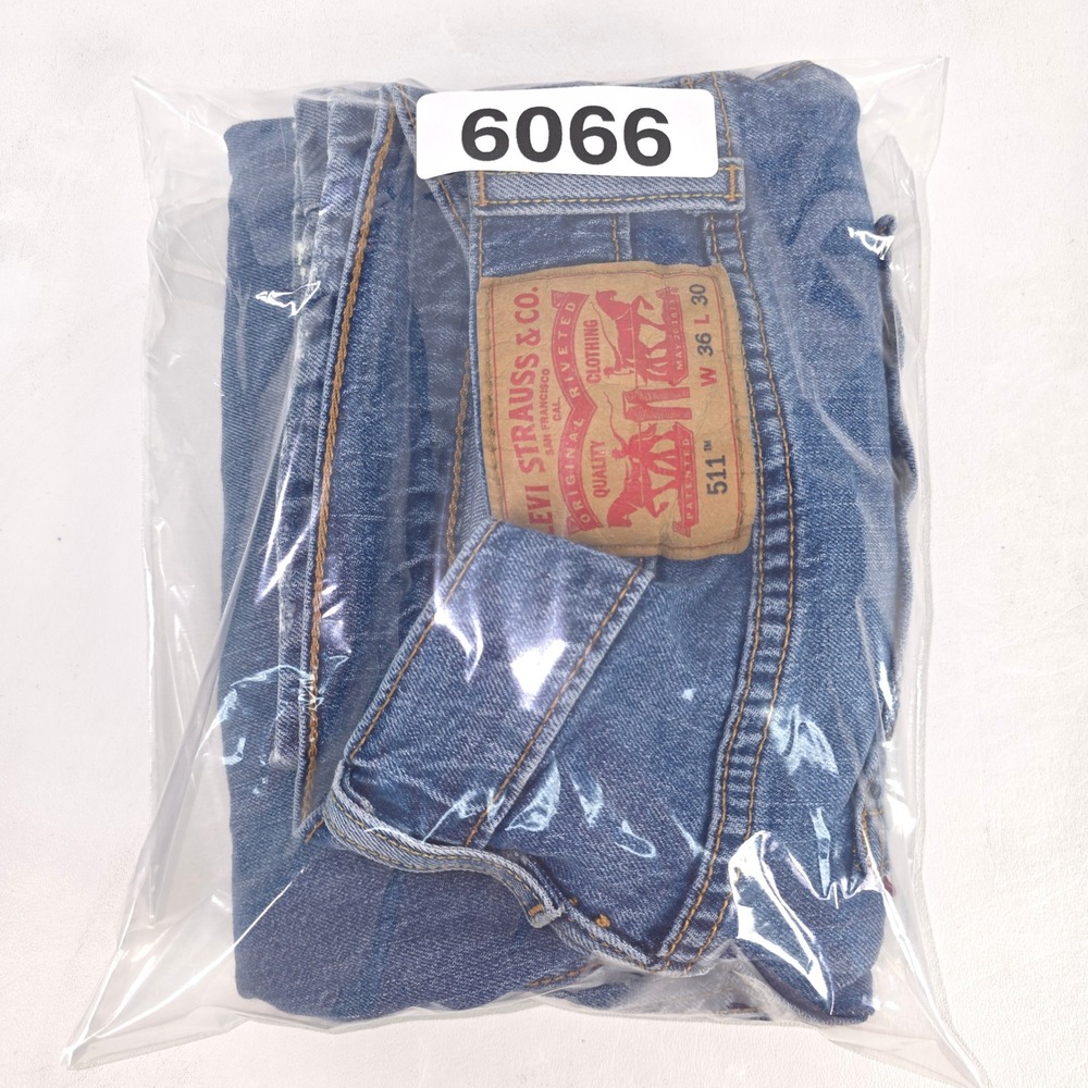 Levi's 511 Denim Jeans Mens 36x30 Faded Stretch Medium Wash Whiskers Distressed - Picture 9 of 16